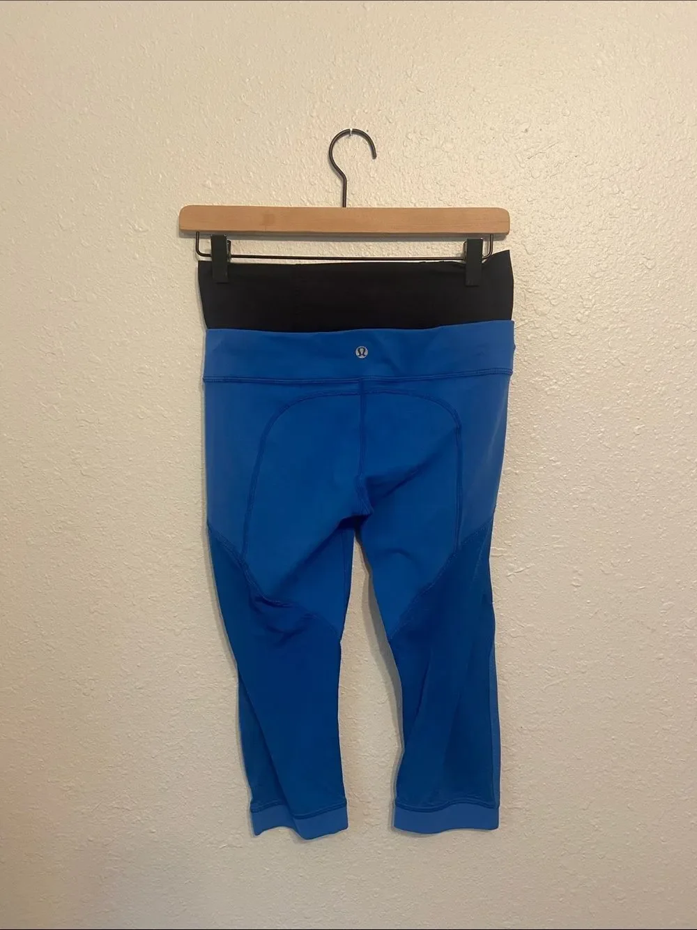 Lululemon Blue & Black Bhakti Yoga Pants Size 6
